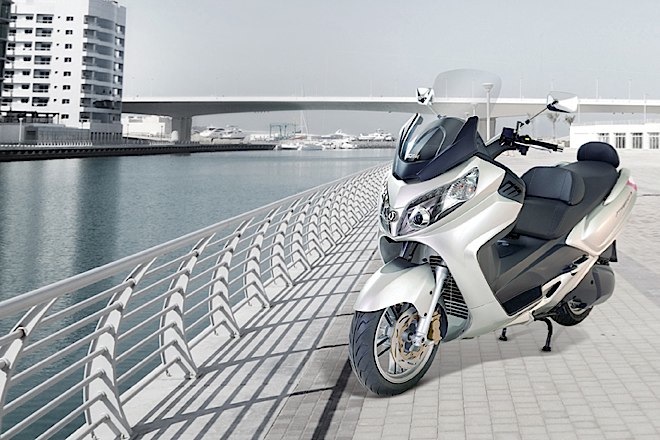 סאן יאנג MAXSYM 400 במבצע